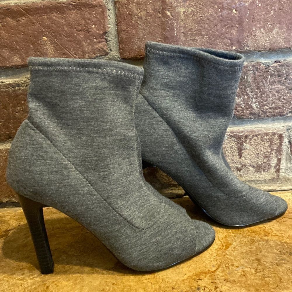 Brian Atwood grey heather stretch knit‎ fabric peep toe heeled booties